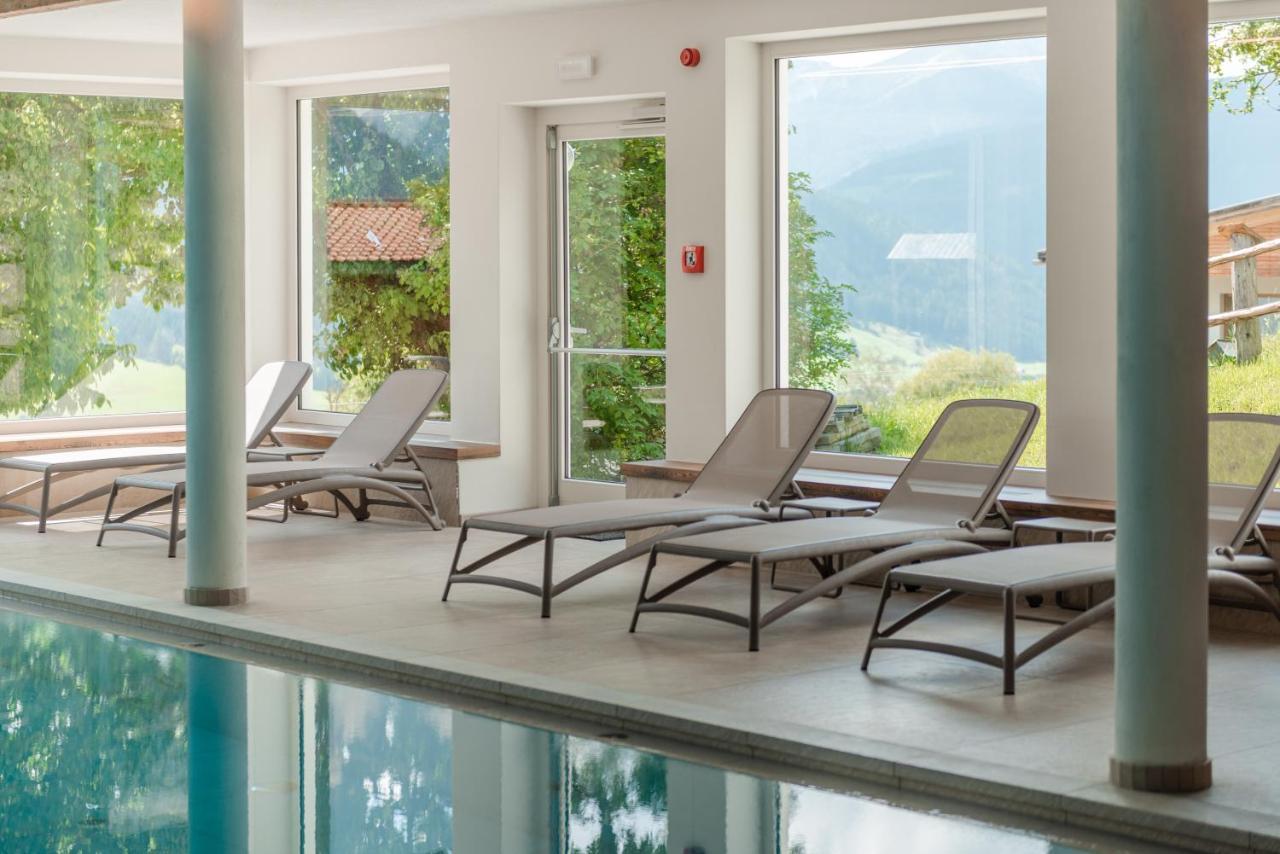 Hotel Kirchenwirt Dobbiaco Dış mekan fotoğraf